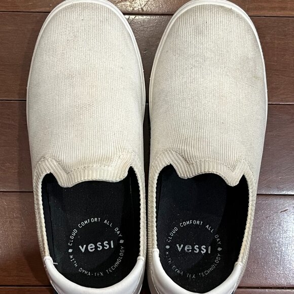 Women's Vessi Boardwalk Slip-On Size 6 - Picture 2 of 7